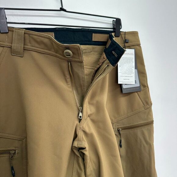 Beyond Clothing Men’s A5 Rig Softshell Pant in Coyote Tan - Picture 10 of 10